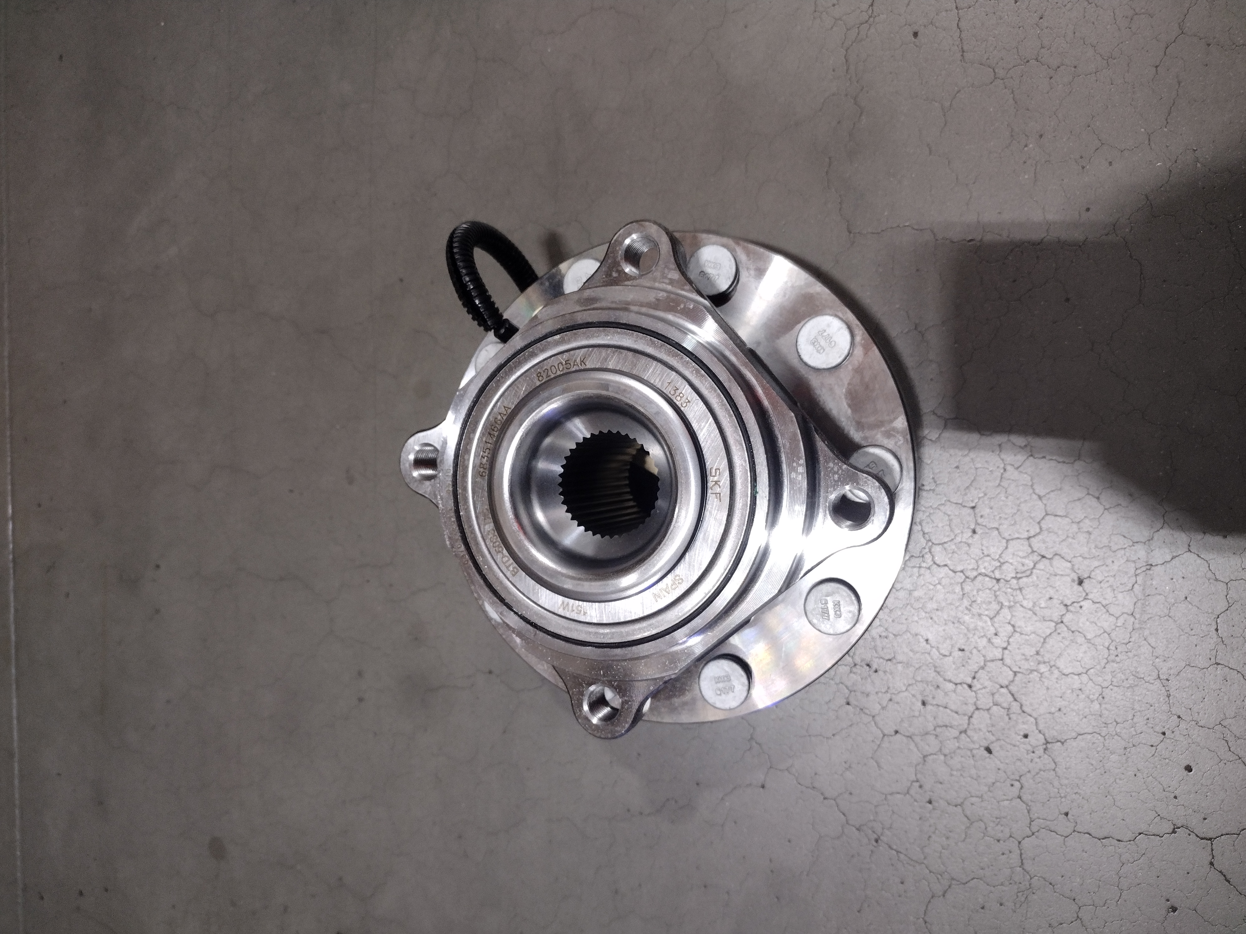 68351466AA Front Hub Asembly Mopar