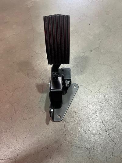 2595195C92 Image 1